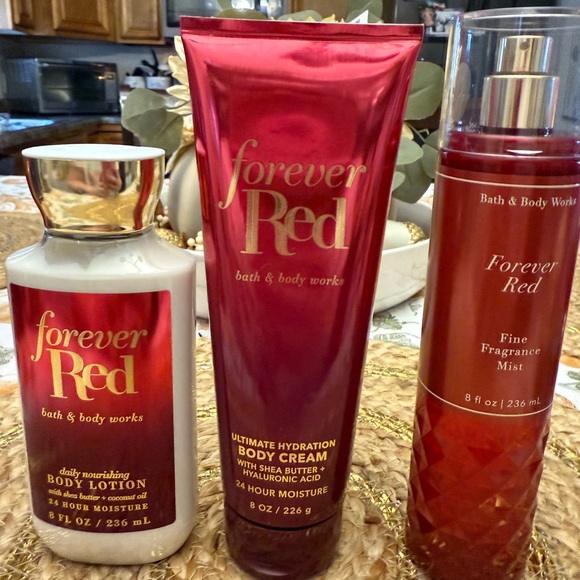 Bath & Body Works Other - Forever Red bundle